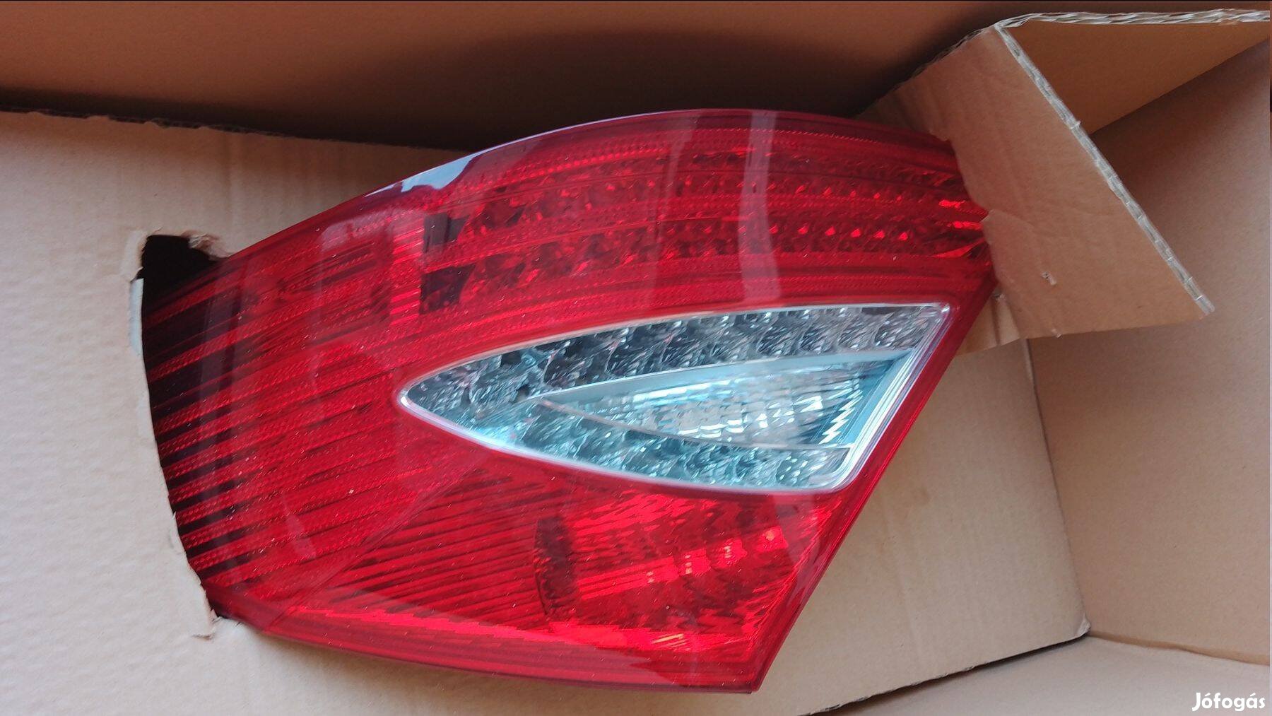 Mercedes CLS W219 jobb hátsó lámpa eladó. Cikkszám:A2198200664