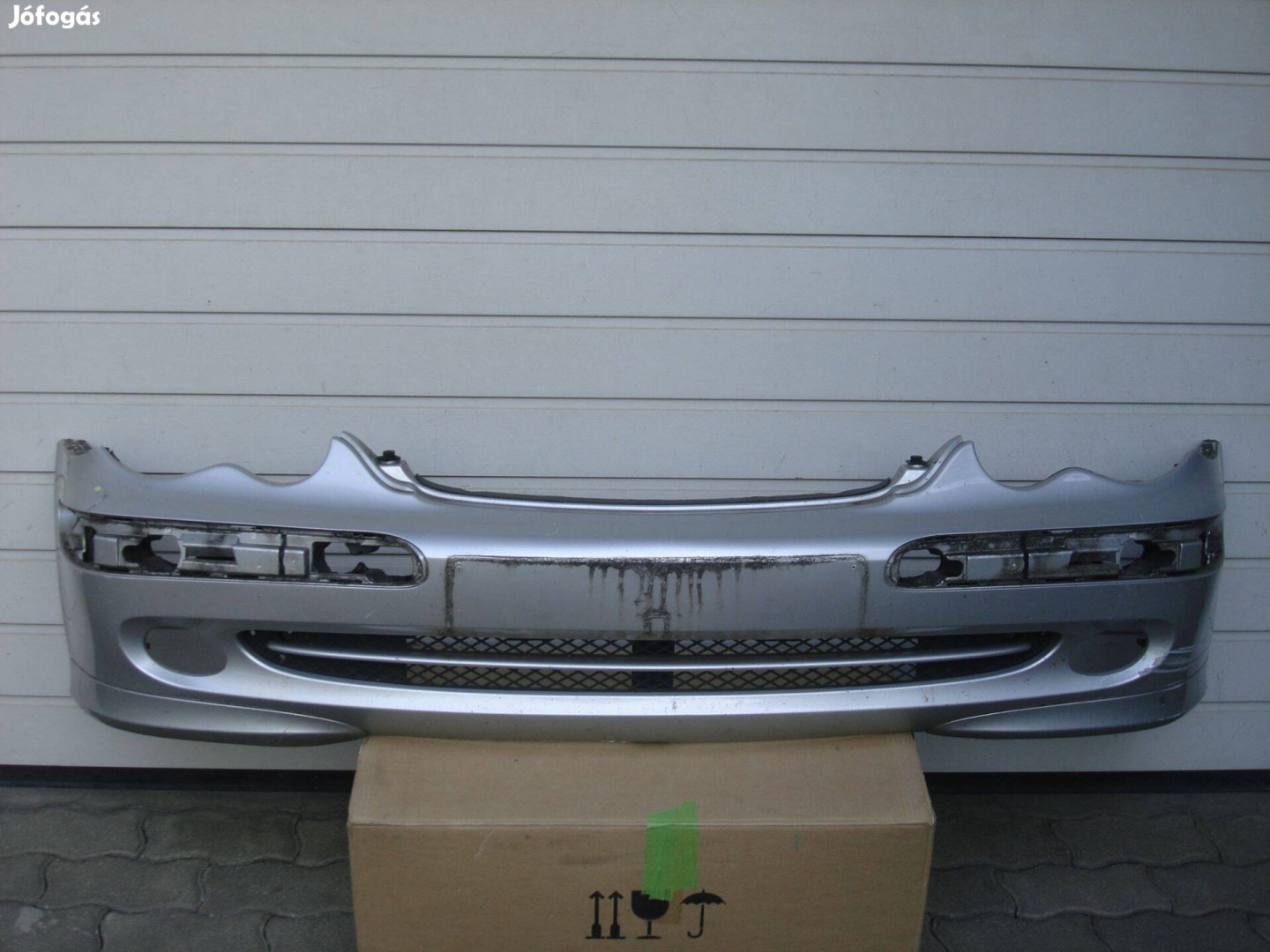 Mercedes C-Classe W203 első lökhárító A2038851425 2000-től