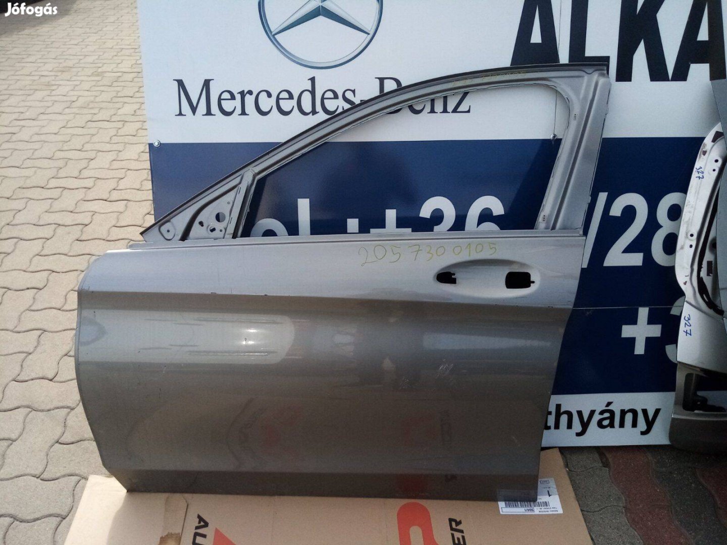 Mercedes C-Klasse w205 Bal első ajtó eladó. Cikkszám:2057300105