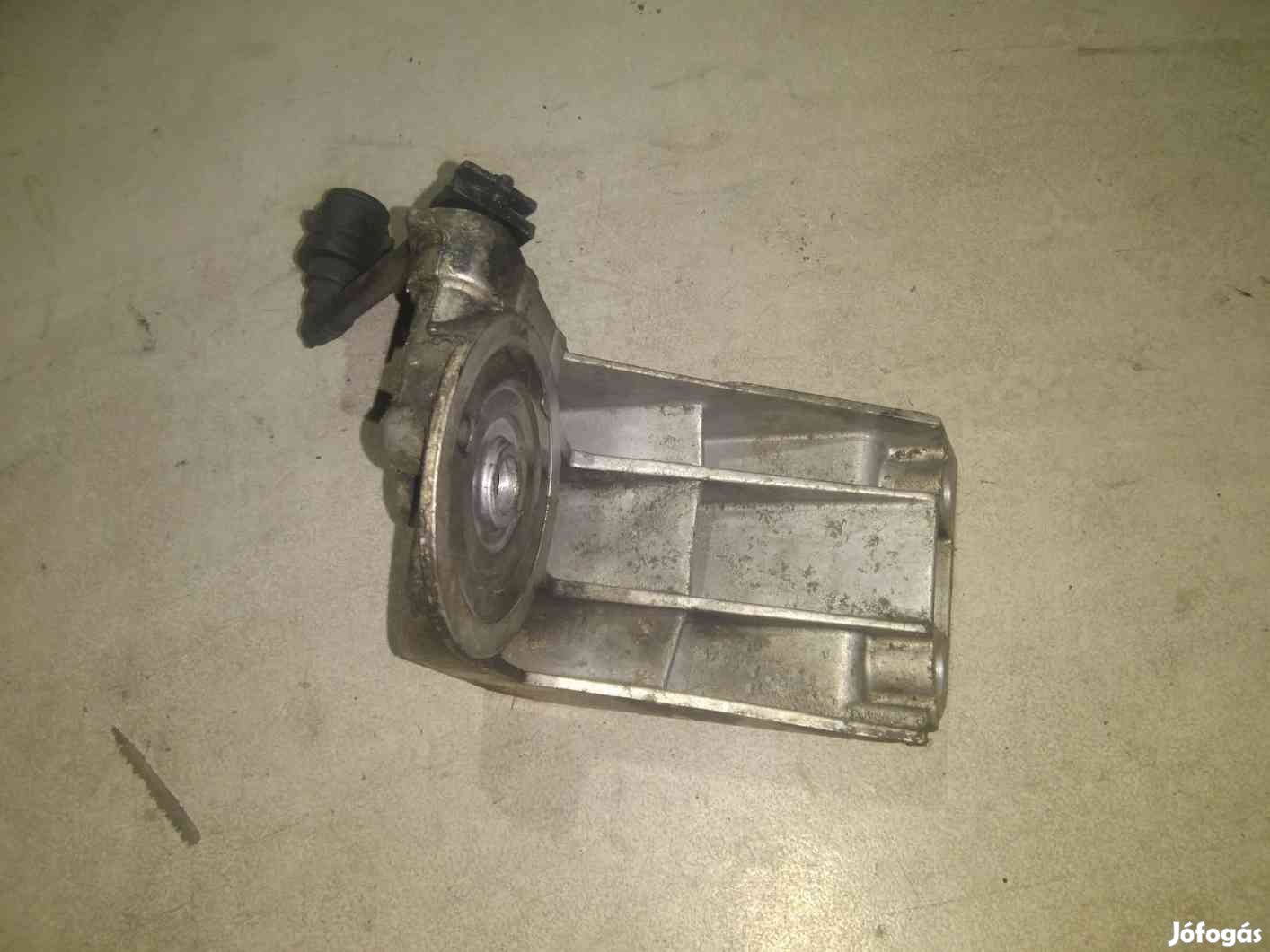 Mercedes C W202 Üzemanyag Szűrő Tartó Konzol