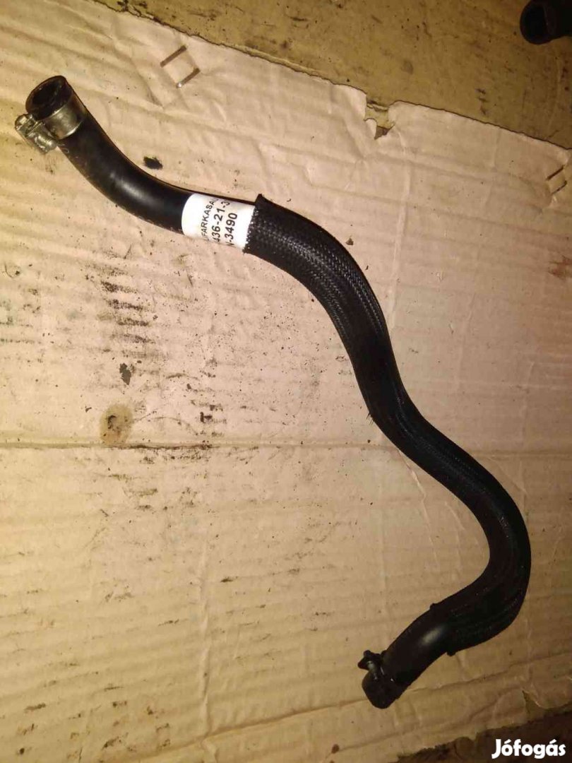 Mercedes C W203 Szervócső