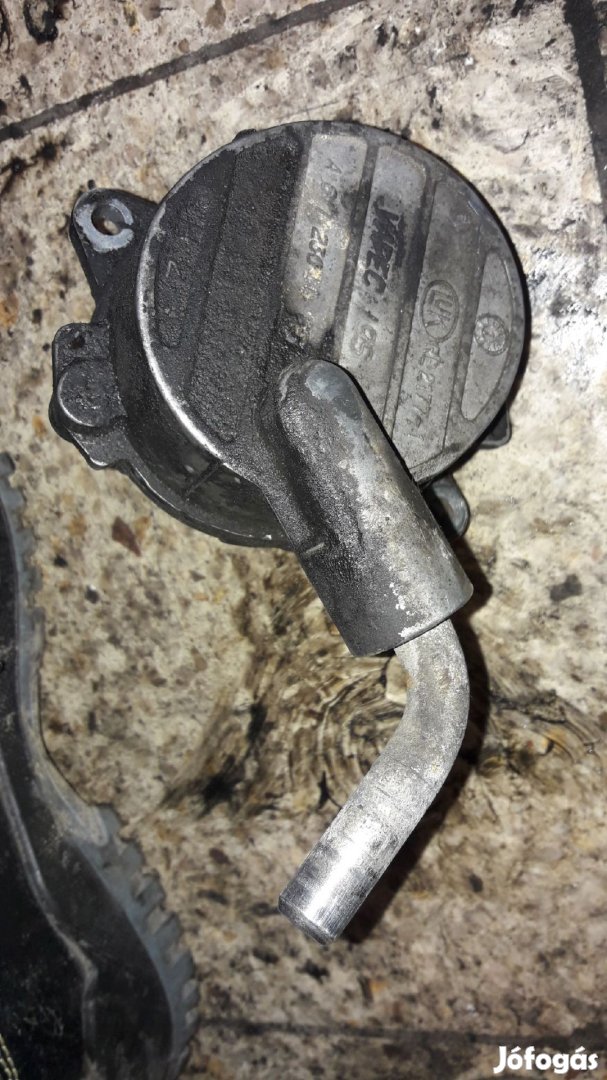 Mercedes C W203 Vákumpumpa