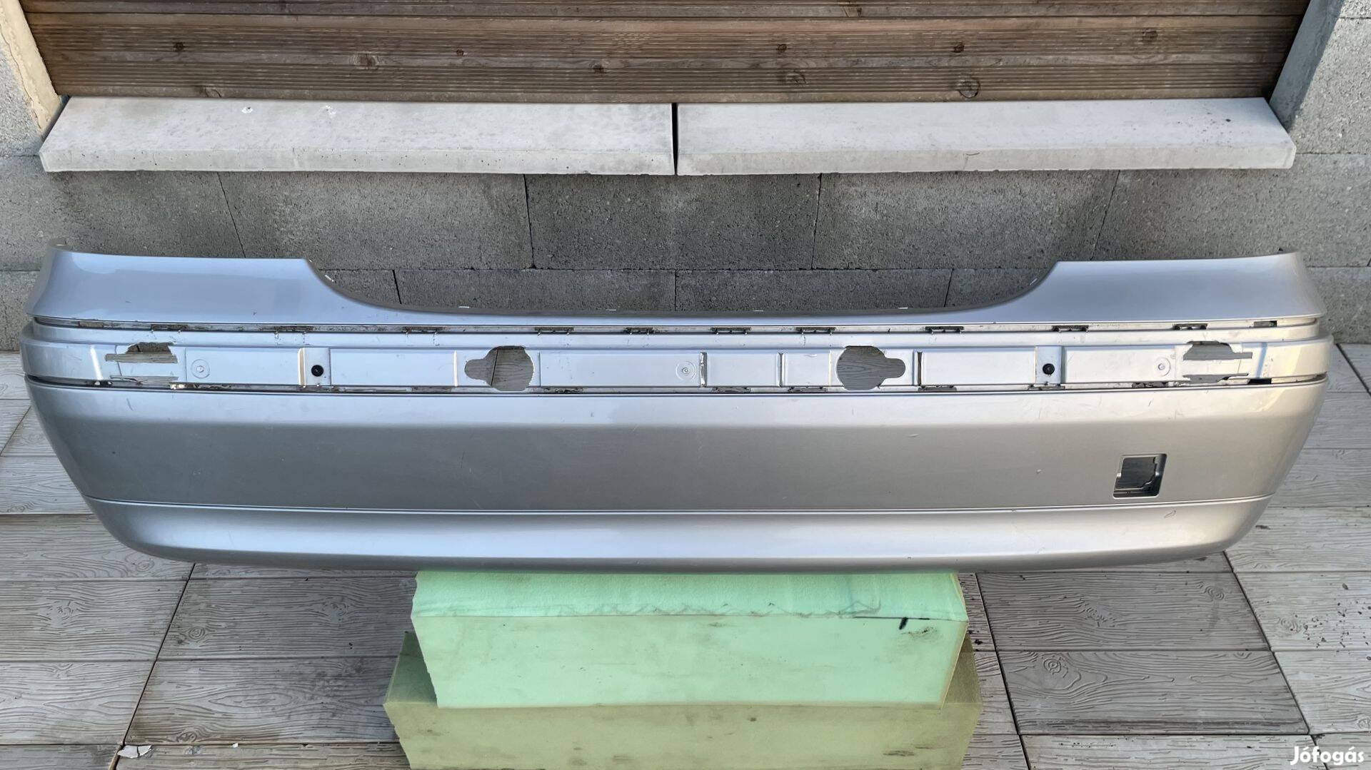 Mercedes C W203 hátsó lökhárító A2038850825