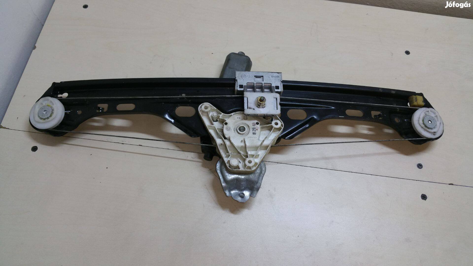 Mercedes C osztály W203 bal hátsó ablakemelő szerkezet + motor