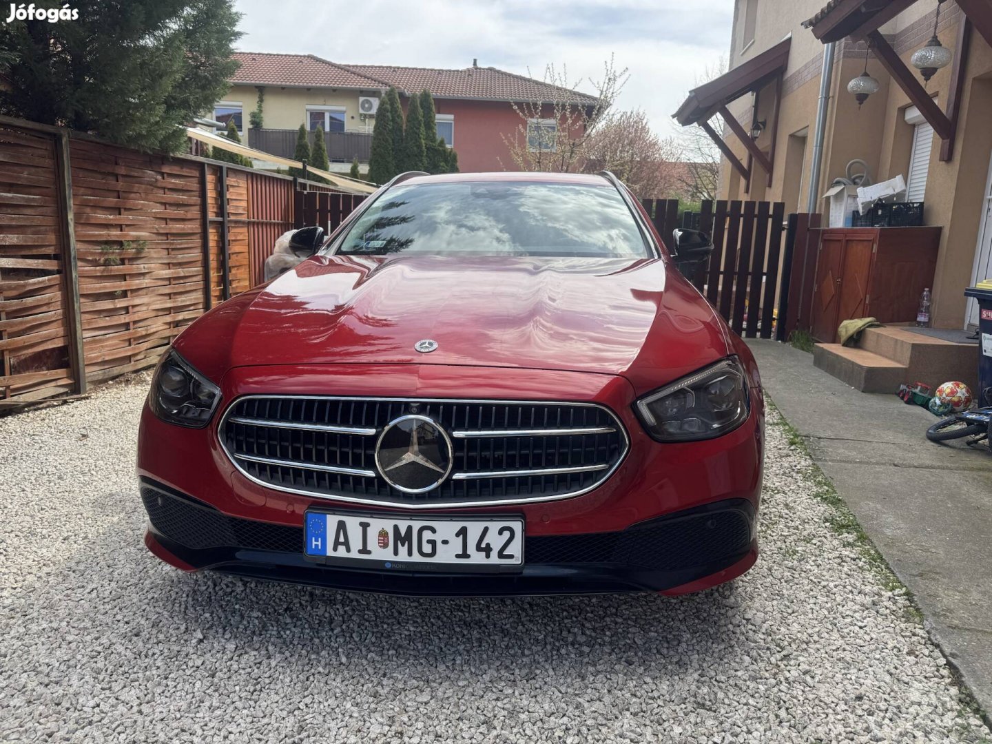Mercedes E300 dízel hibrid