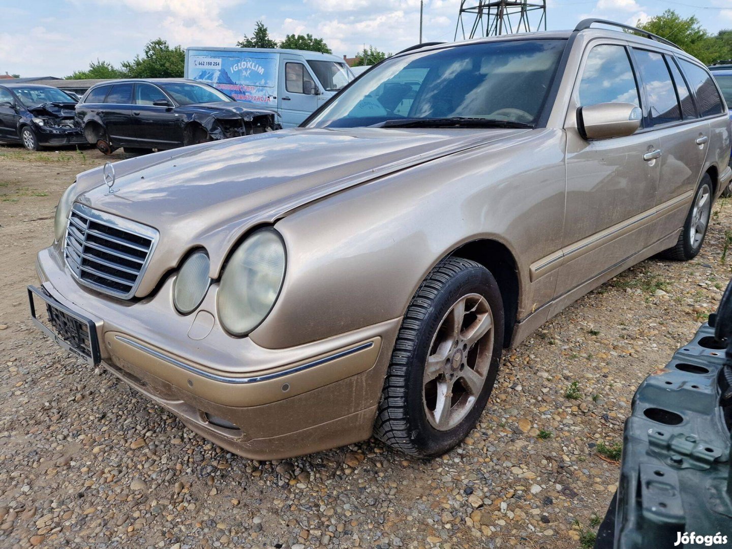 Mercedes E320 W210 Facelift Kombi Minden Alkatrésze Eladó! Lámpa Ajtó