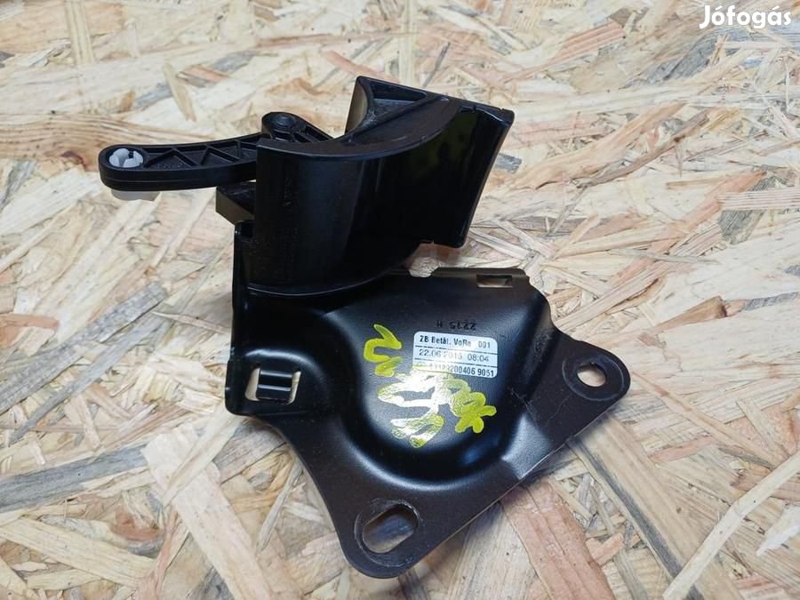 Mercedes E Class W212 (2009-2016) Jobb Hátsó Üléstámla Nyitó Kar