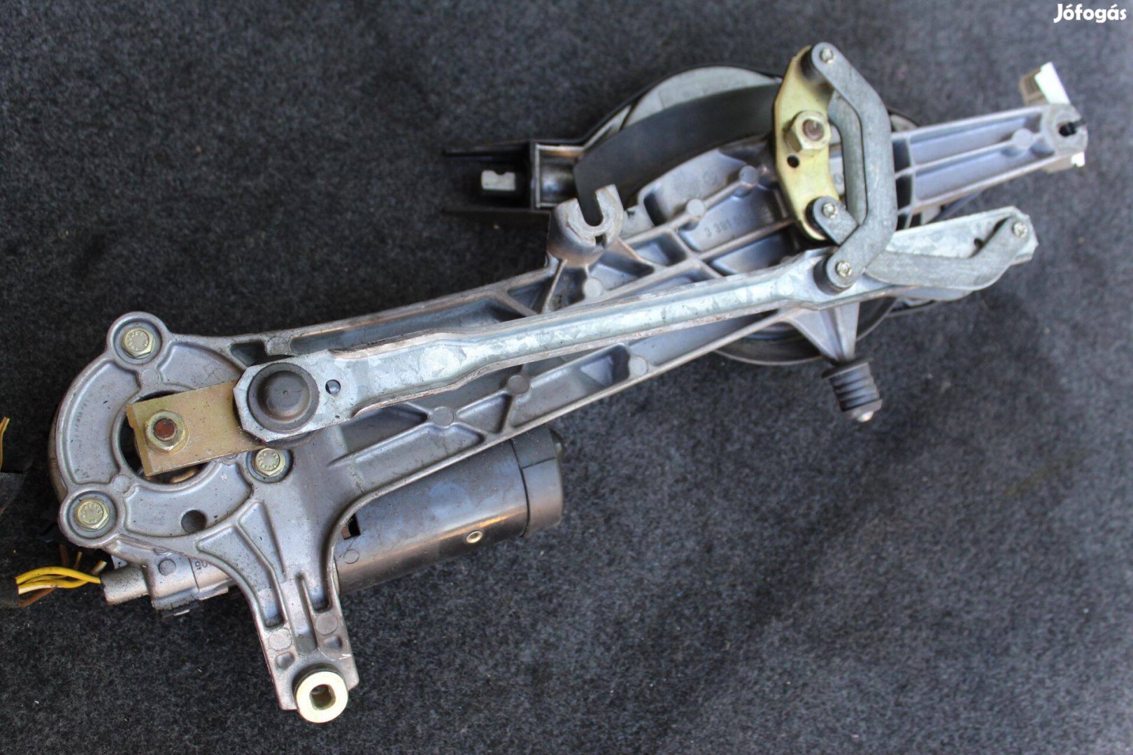 Mercedes E W210 2001 Ablaktörlő szerkezet motorral 390241420