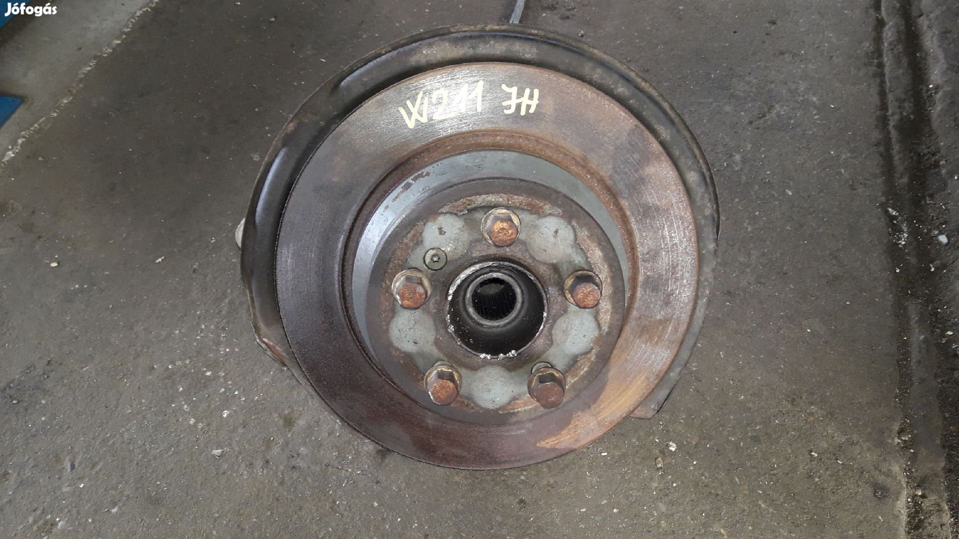 Mercedes E W211 Jobb Hátsó Csonkállvány Kerékaggyal ABS