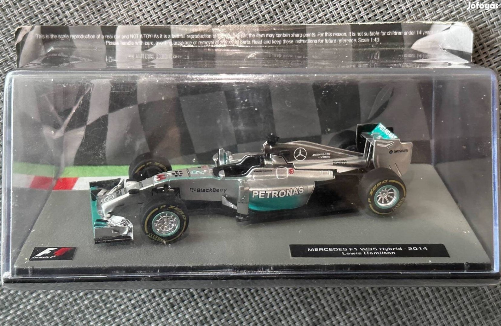 Mercedes F1 W05 Hybrid -2014 Lewis Hamilton #44 modell autó 1:43