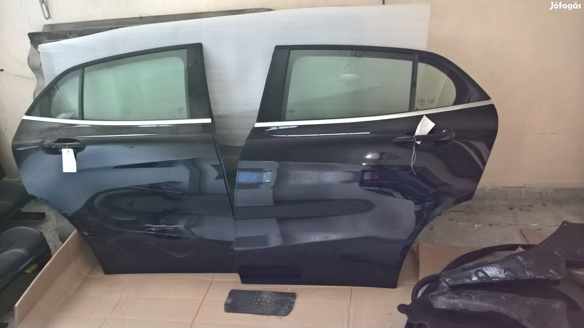 Mercedes GLA Urban V156 ajtók kompletten