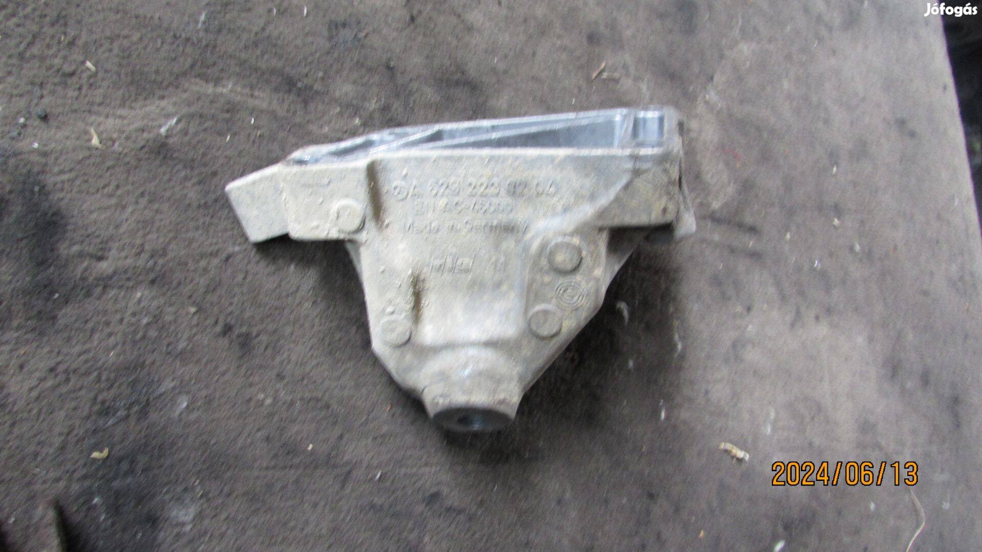 Mercedes GL 2005-2011 Váltótartó bak 4.2D a6292230204