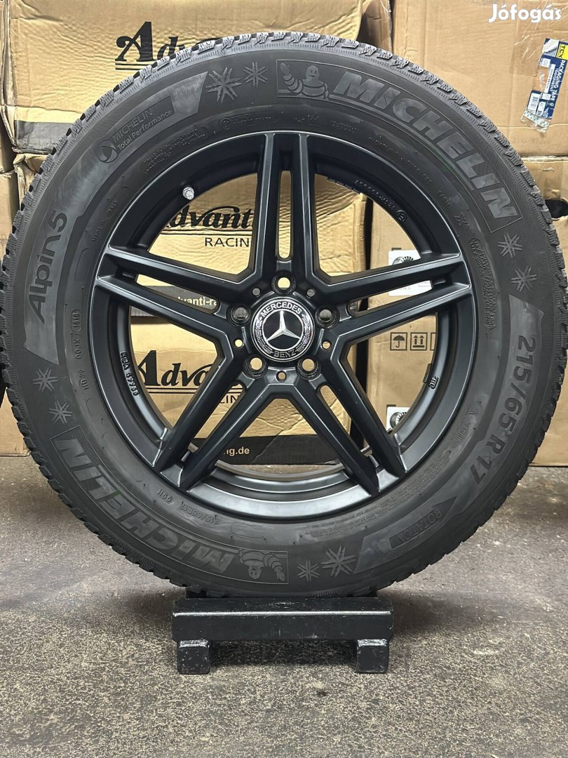 Mercedes Gla Glb 17 zoll alufelnik 215/65 R17 téli gumikkal