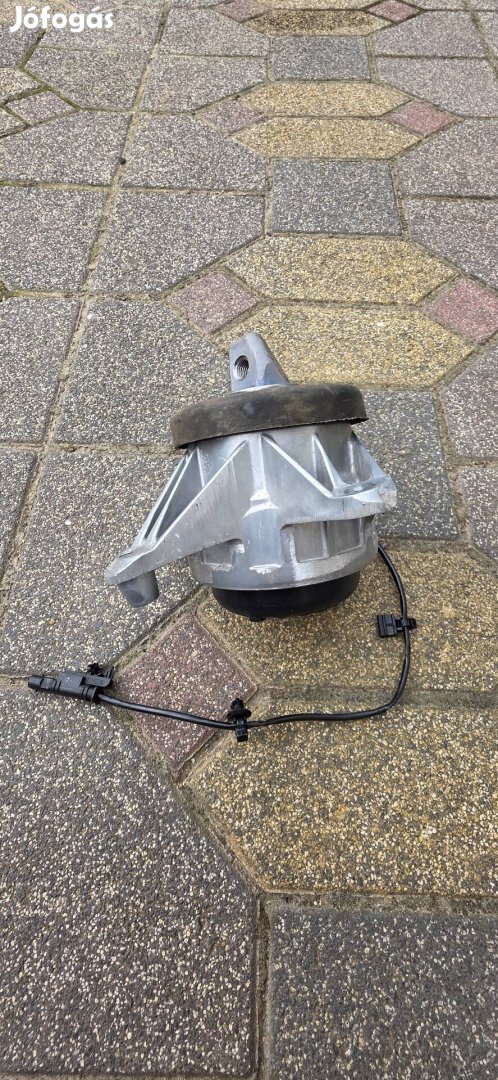 Mercedes Gle W167 A1672407200 motor tartó bakk 