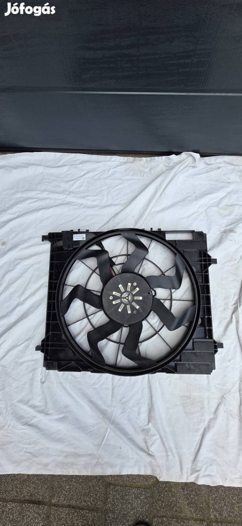 Mercedes Gle W167 víz hűtő ventilátor A1679061904