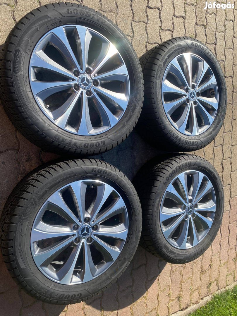 Mercedes Gle felni téligumival