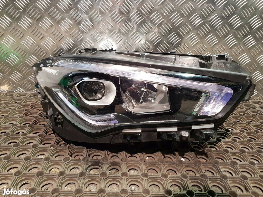 Mercedes Jobb fényszóró LED Hátsó bontott eladó