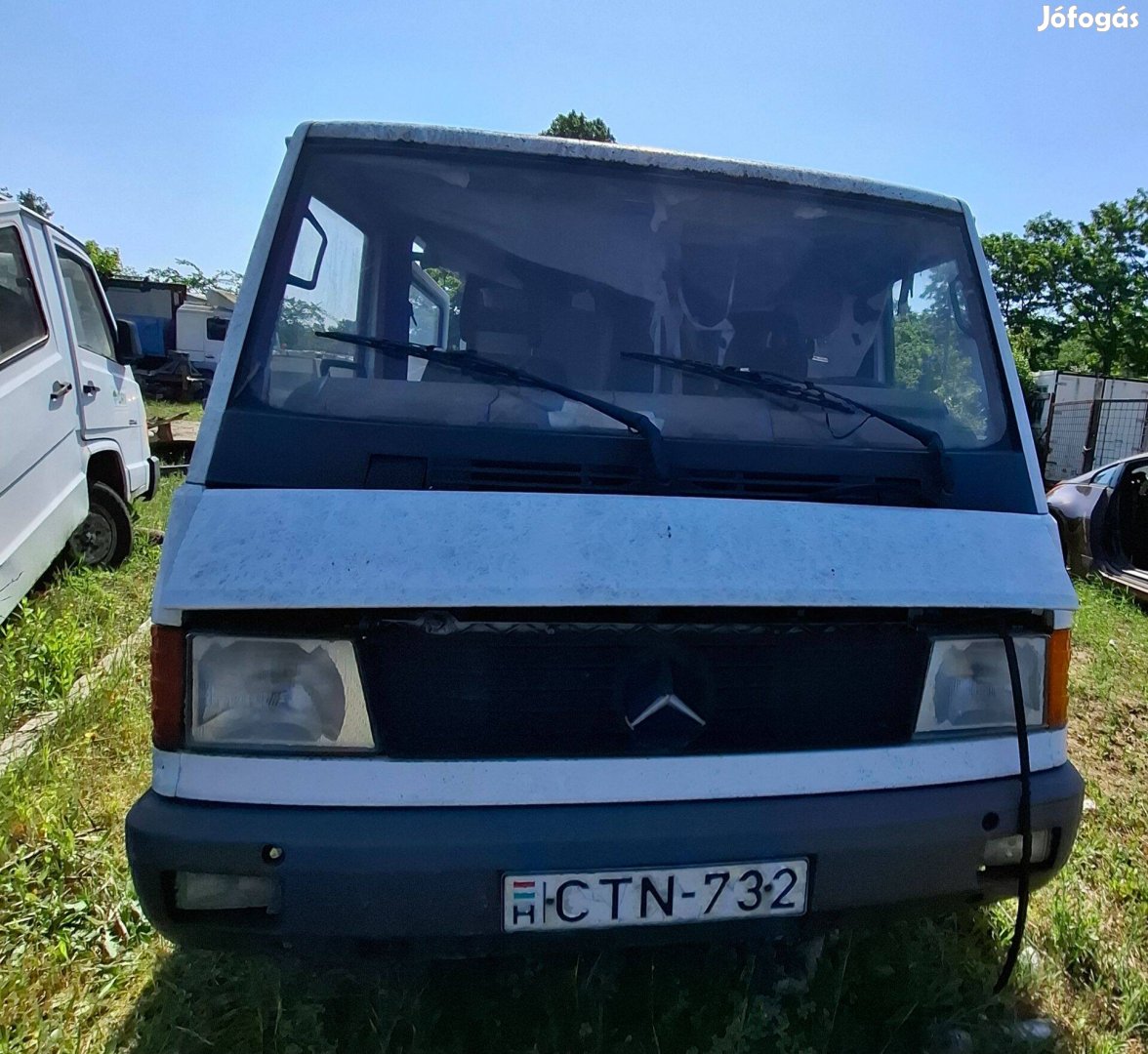 Mercedes MB 100D