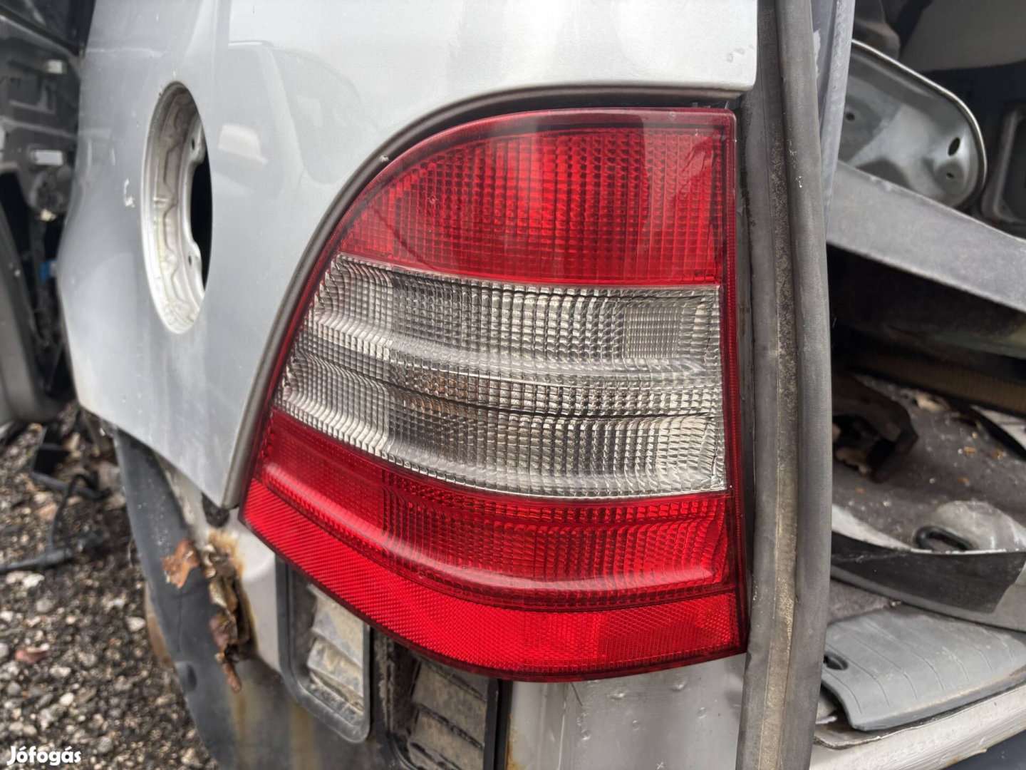 Mercedes ML163 hátsó lámpa eladó