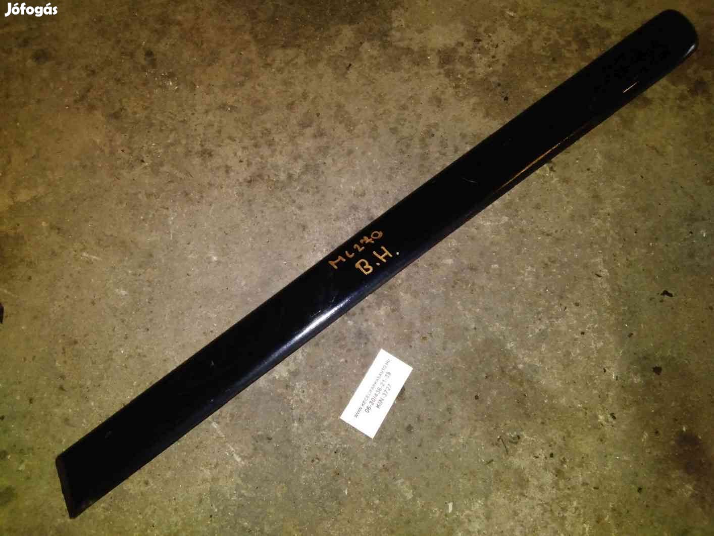 Mercedes ML 270 Bal Hátsó Ajtó Díszléc