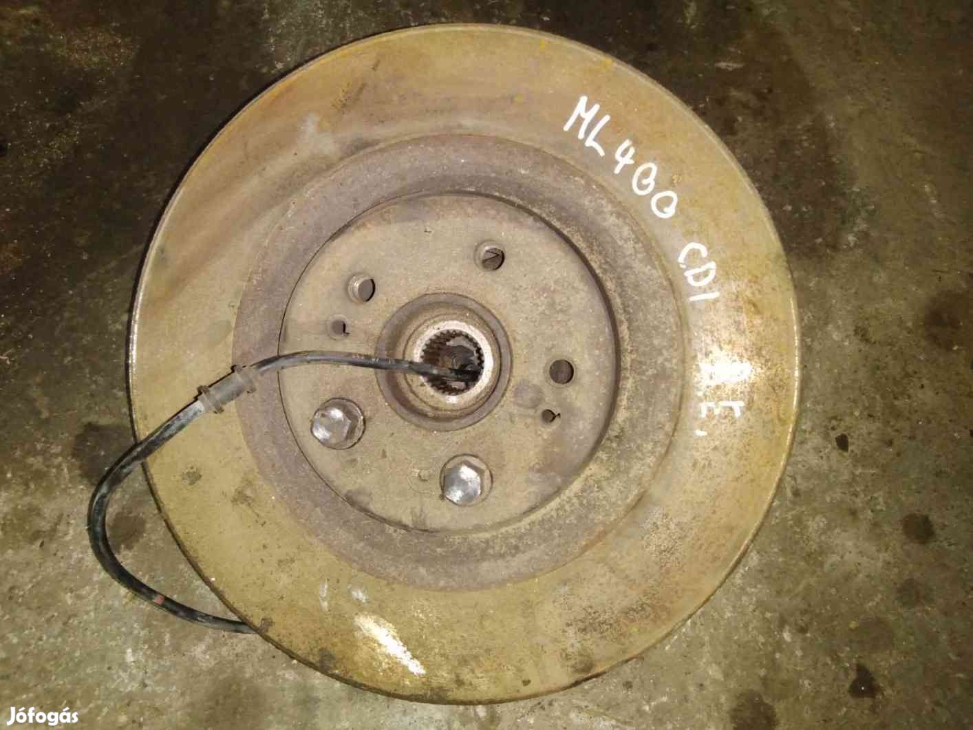 Mercedes ML 400 Bal Első Csonkállvány Kerékaggyal ABS Jeladó