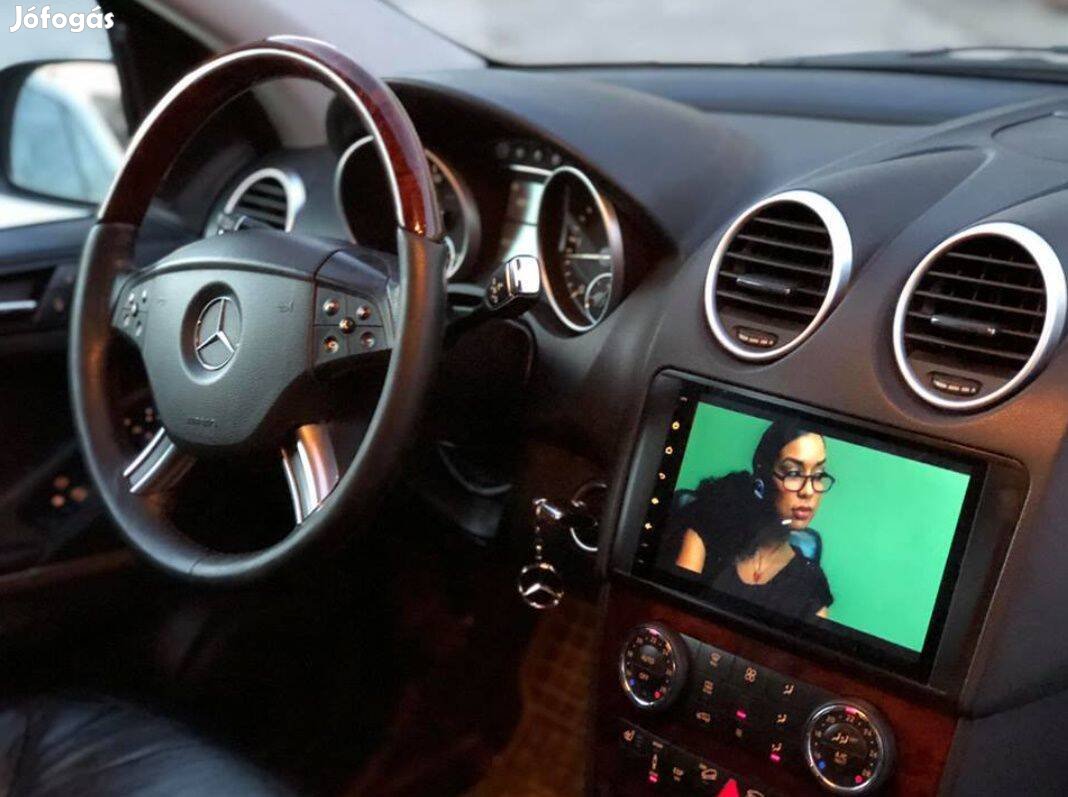 Mercedes ML GL Carplay Android Multimédia GPS Rádió Tolatókamerával