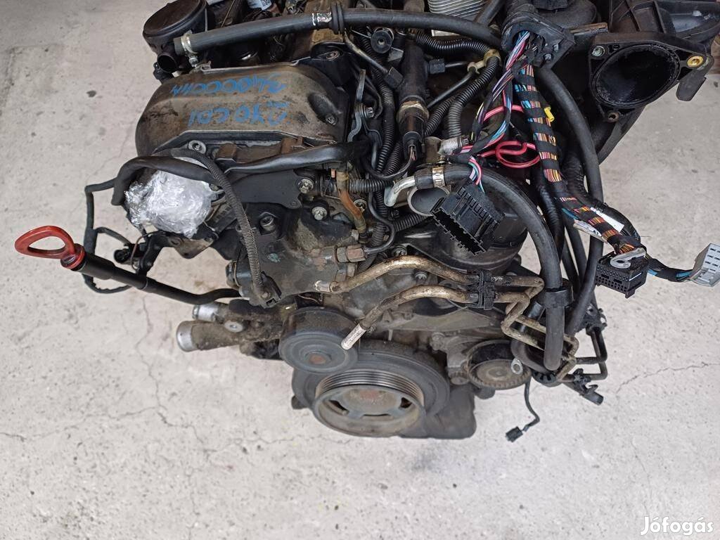 Mercedes ML W163 1998-2005 270Cdi Motor Fűzött blokk hengerfejjel