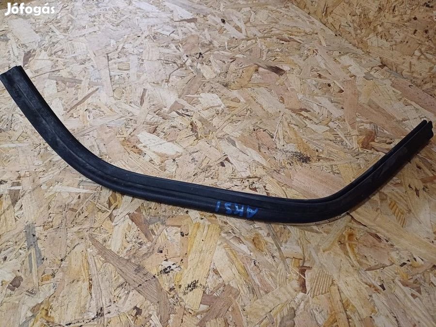 Mercedes ML W163 1998-2005 Akkumlátor Tartó Gumi Kéder