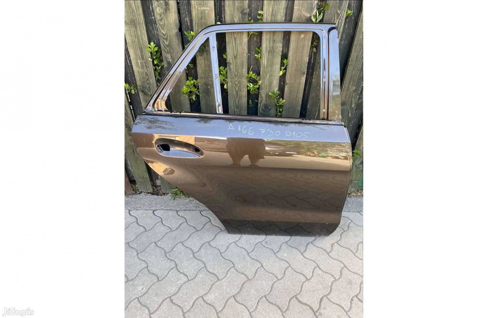 Mercedes ML w166 jobb hátsó ajtó eladó. Cikkszám:A1667300105