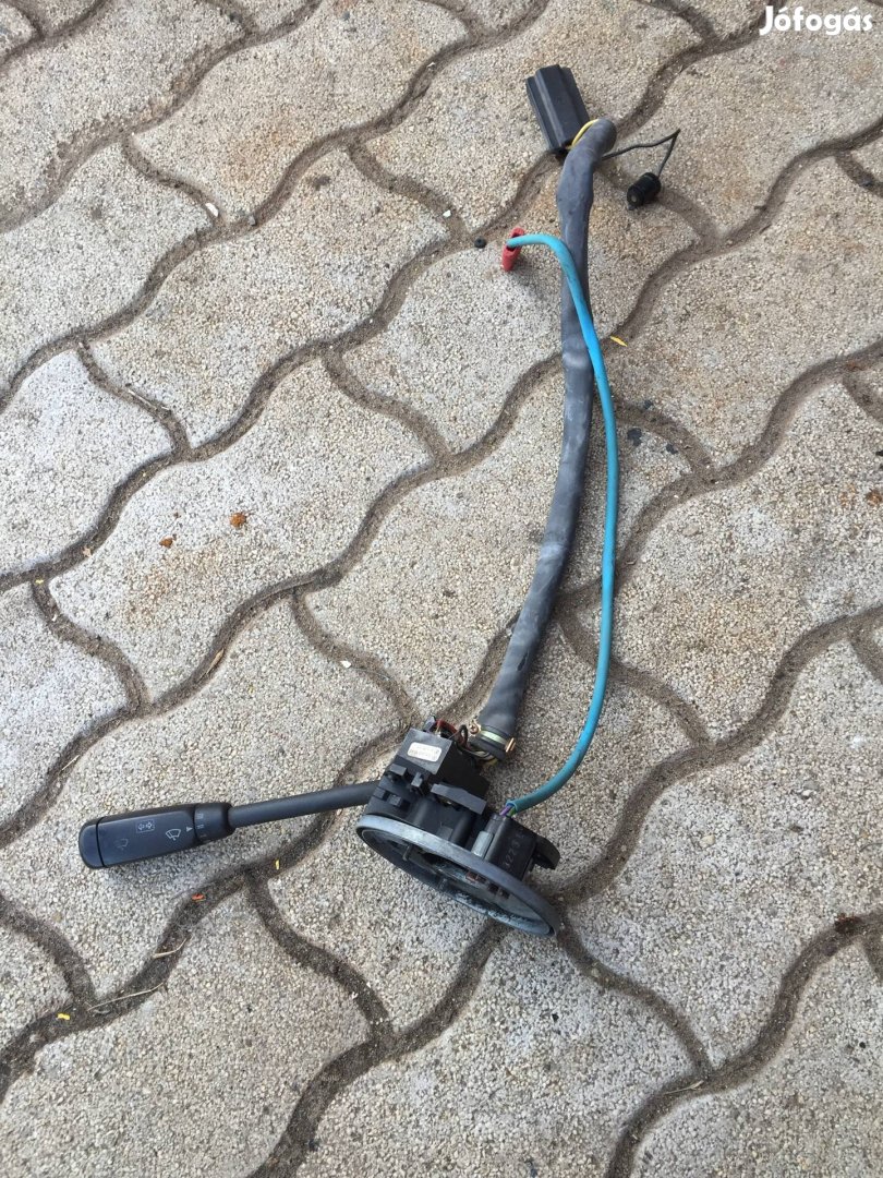 Mercedes Mercedes-Benz W124 gyári bajuszkapcsoló index kar kapcsoló