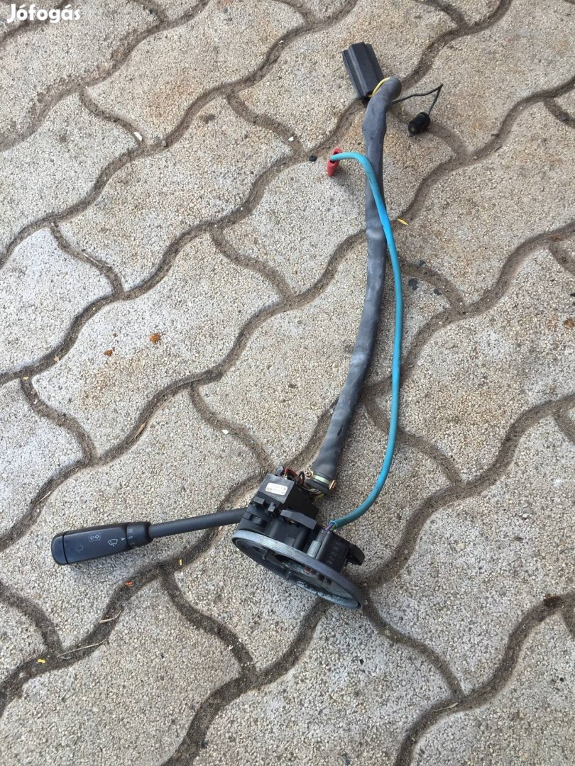 Mercedes Mercedes-Benz W124 gyári bajuszkapcsoló irányjelző