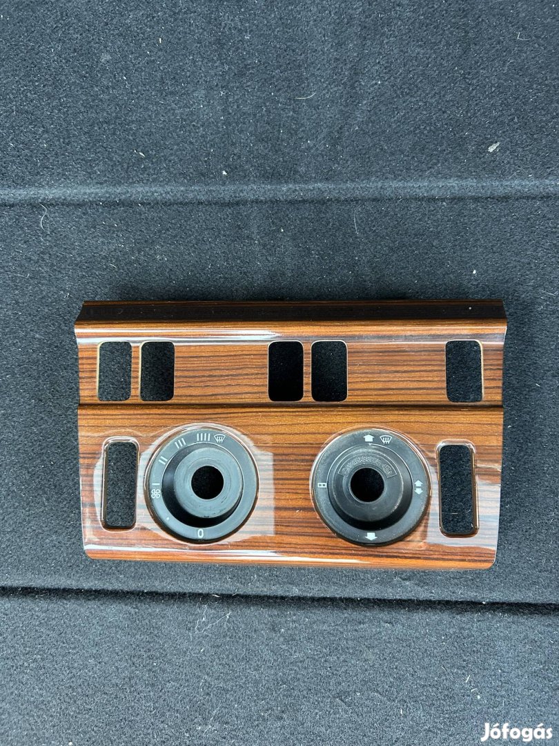 Mercedes Mercedes-Benz W124 gyári fabetét