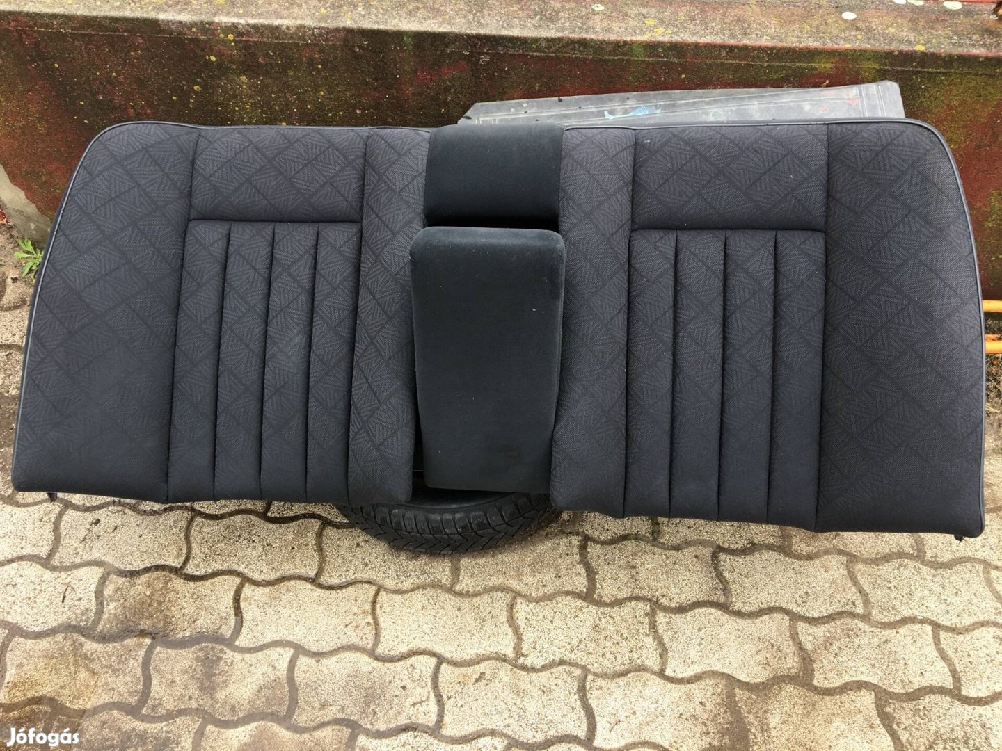 Mercedes Mercedes-Benz W124 gyári hátsó ülés háttámla
