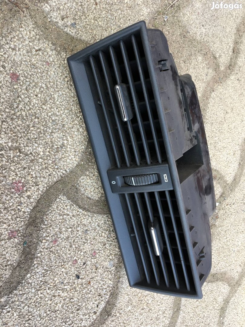 Mercedes Mercedes-Benz W202 gyári középső szellőző rács fűtés nyílás