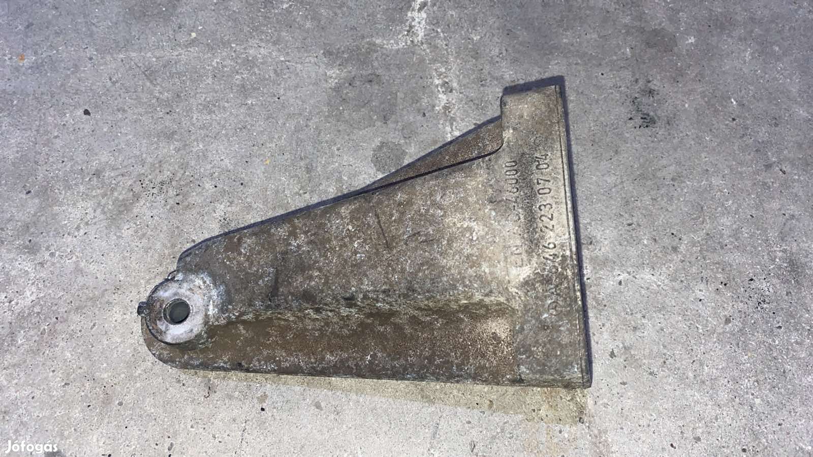 Mercedes OM646 motortartó bak konzol - A6462230704 eladó