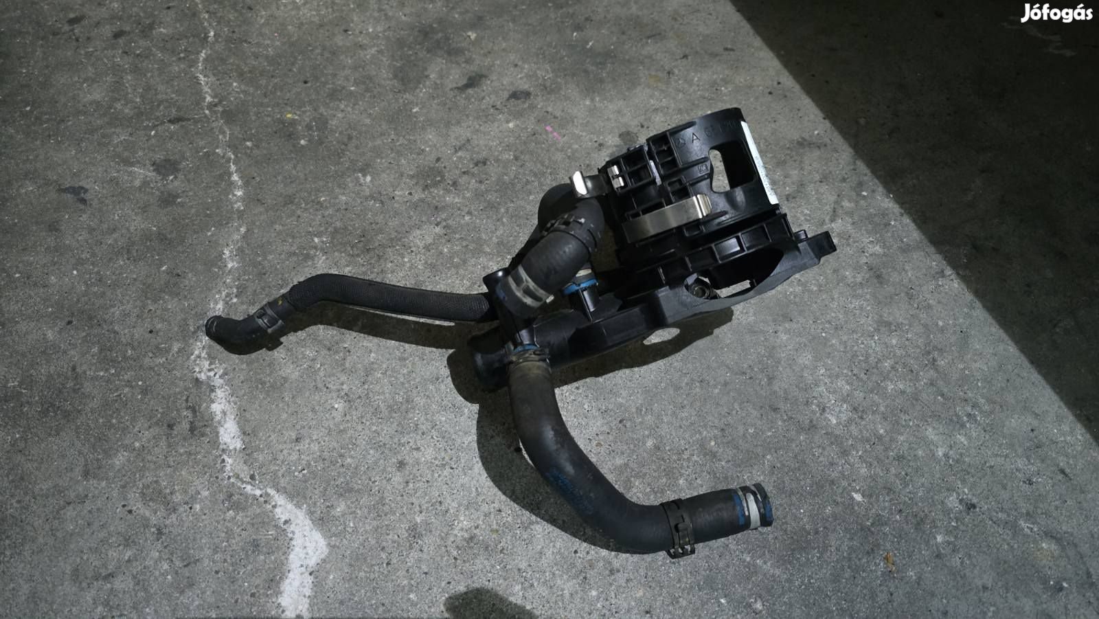 Mercedes OM651 üzemanyagtartó ház A6512001056 eladó