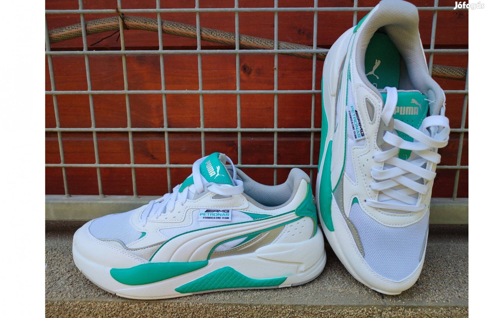 Mercedes Petronas fehér eredeti Puma cipő (43)
