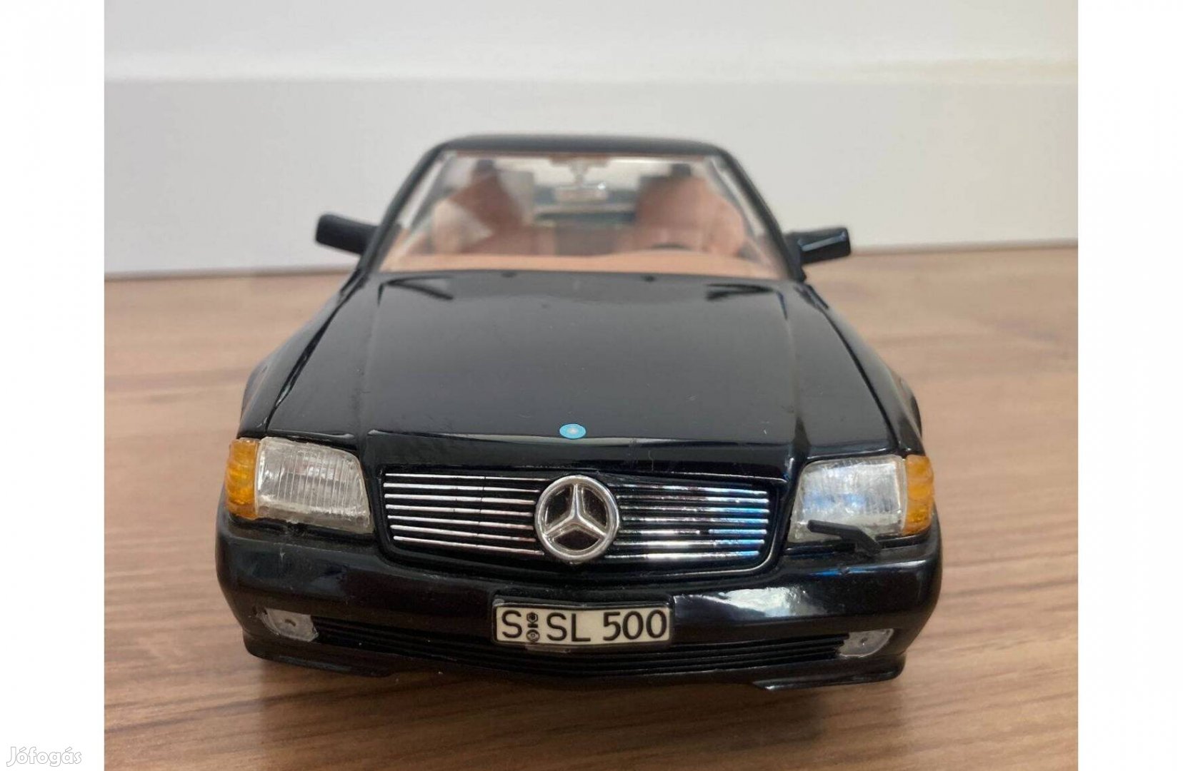 Mercedes SL500 1/18 modellautó - Revell