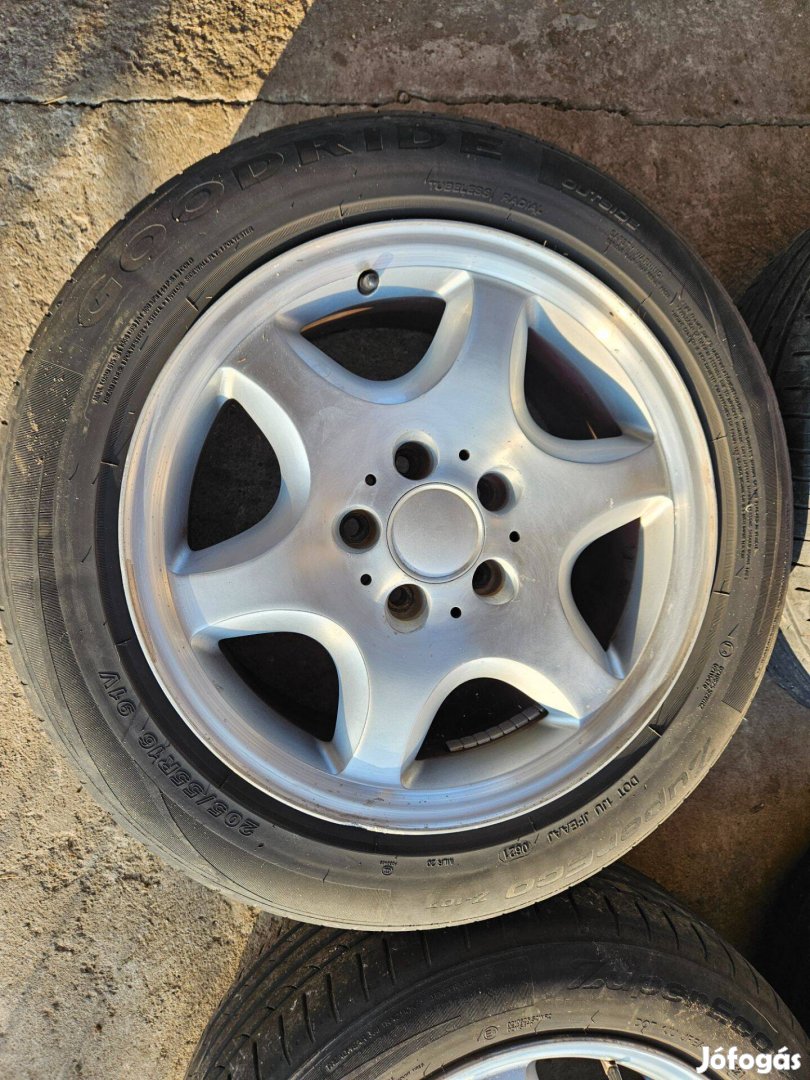 Mercedes SLK R16-os felnik