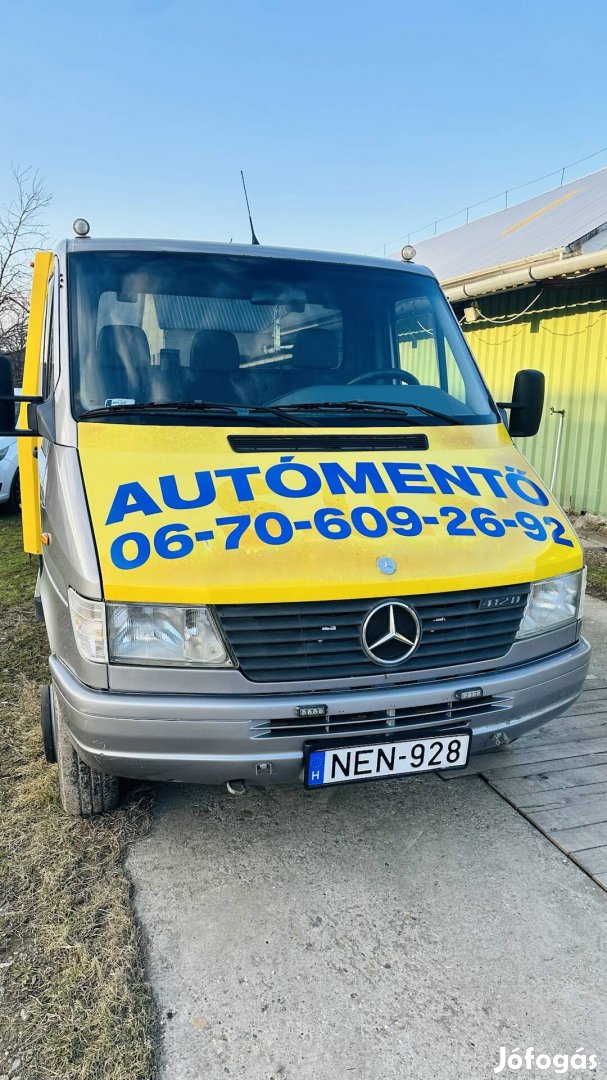 Mercedes Sprinter 412D autómentő