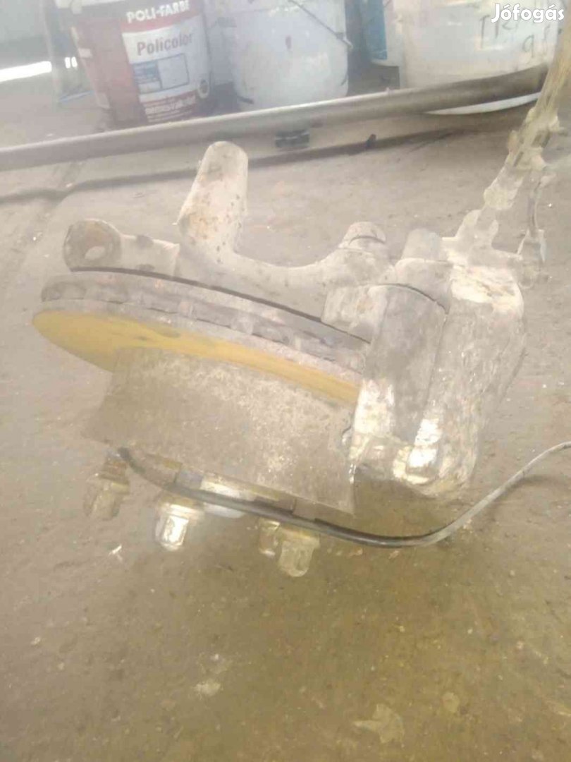 Mercedes Sprinter Bal Első Csonkállvány Kerékaggyal