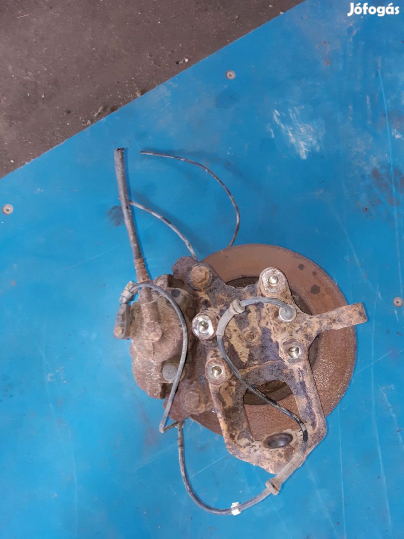 Mercedes Sprinter Bal Első Csonkállvány Kerékaggyal