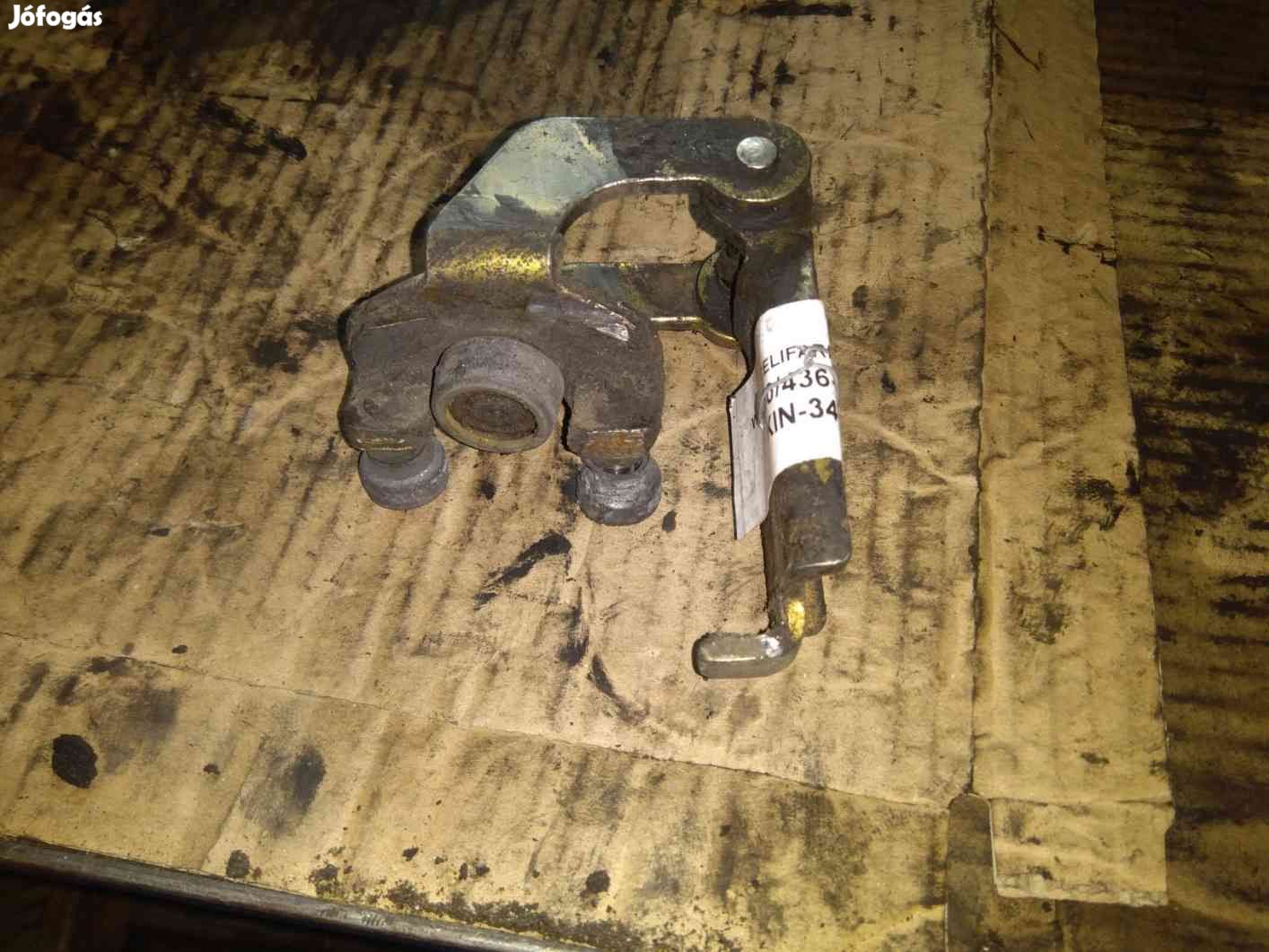 Mercedes Sprinter Jobb Tolóajtó Görgő