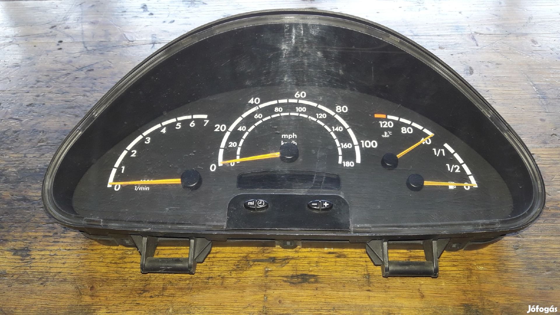 Mercedes Sprinter Óraegység Kilométeróra