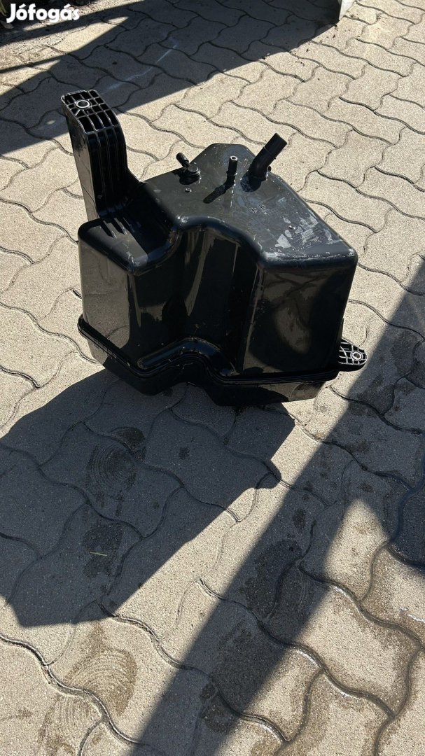 Mercedes Sprinter W907-910 Adblue tartály A9104702401 eladó