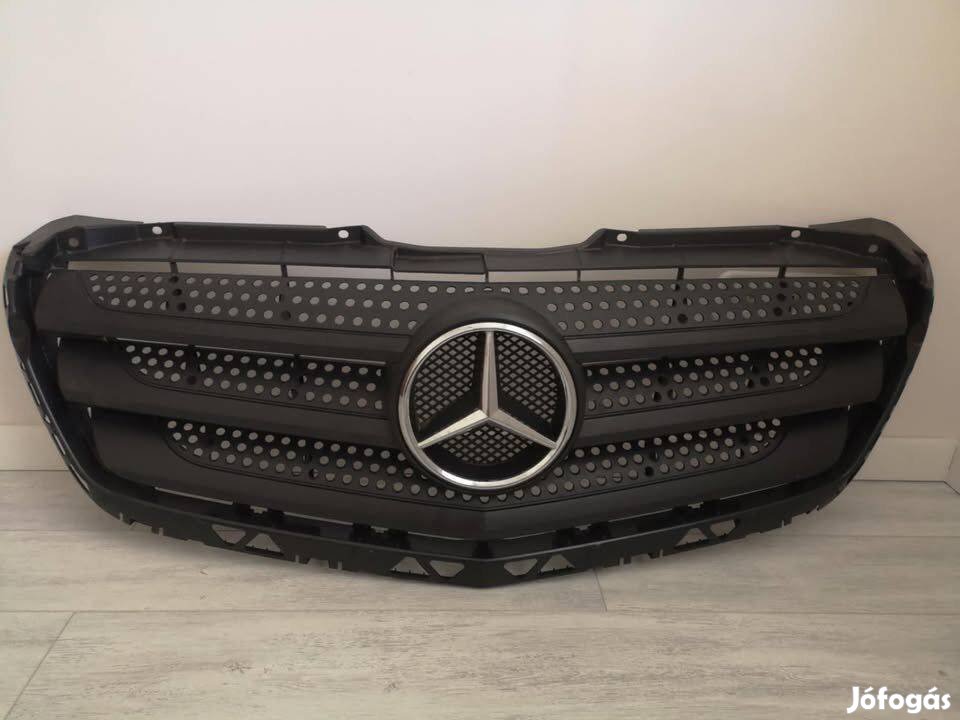 Mercedes Sprinter (2013-2018) gyári hűtődíszrács, emblémával