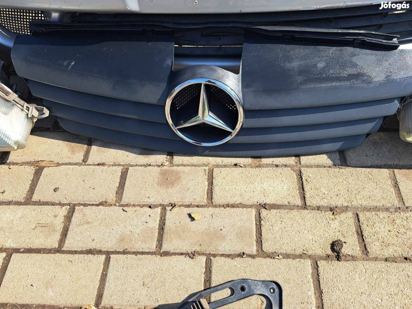 Mercedes Vaneo 1.7 CDI hűtődíszrács