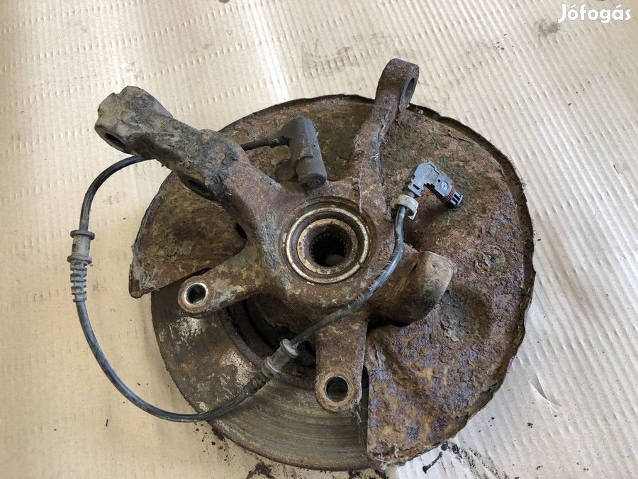 Mercedes Vaneo W414 2001-2005 1.7Cdi Jobb Első Csonkállvány