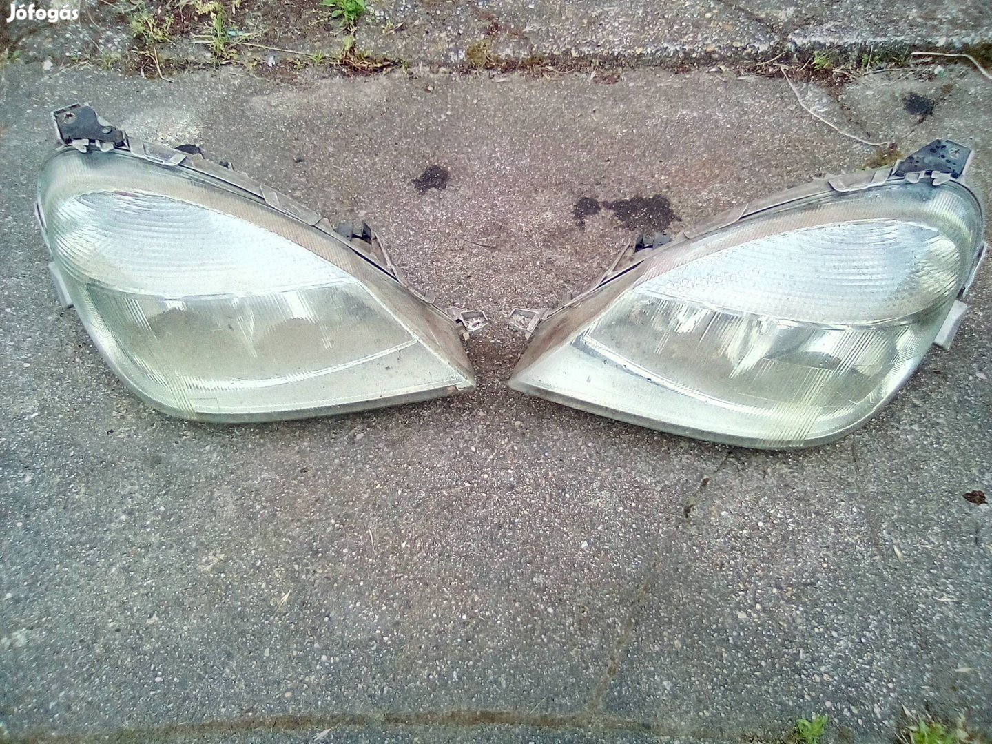 Mercedes Vaneo esőlámpák