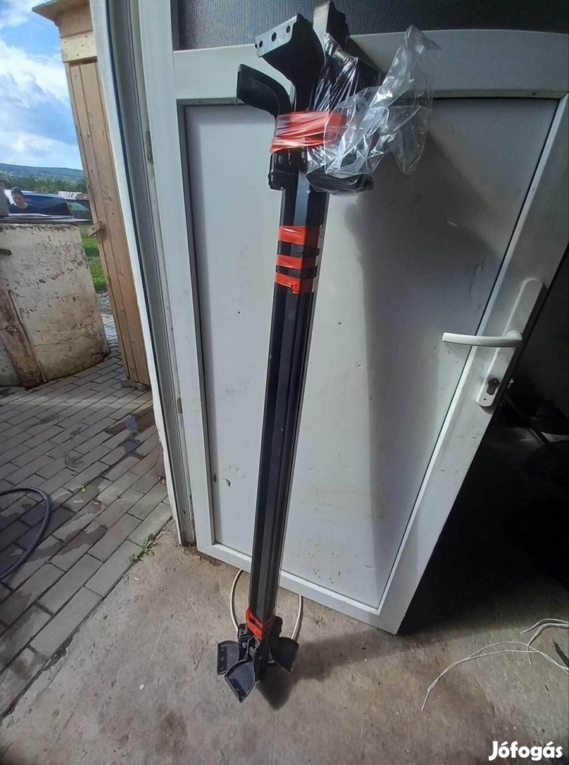 Mercedes Viano Csomag Tartó